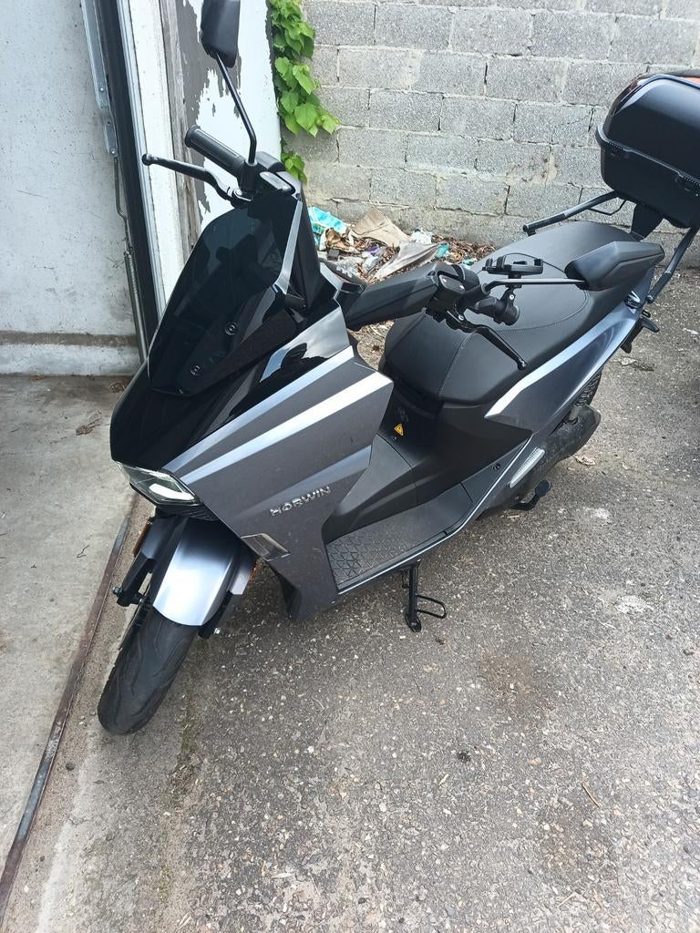 Horwin sk1 e-scooter 2 accu, Vélos & Vélomoteurs, Vélos & Cyclomoteurs Autre, Enlèvement