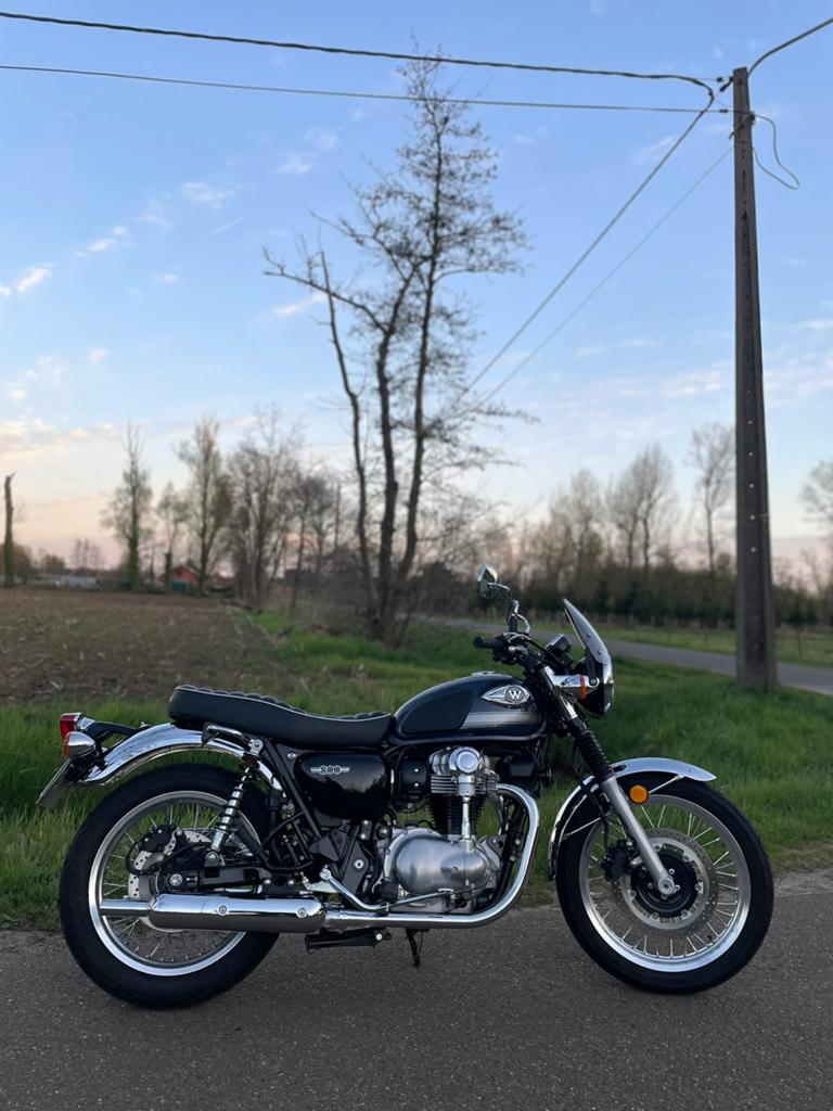 Prachtige Kawasaki W800 te koop!, Motoren, Motoren | Kawasaki, 2 cilinders, Nieuw, Particulier, Minimaal motorrijbewijs A2