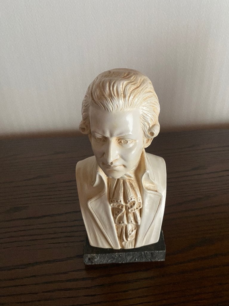 Beeldje Mozart, Ophalen, Gebruikt, Mens