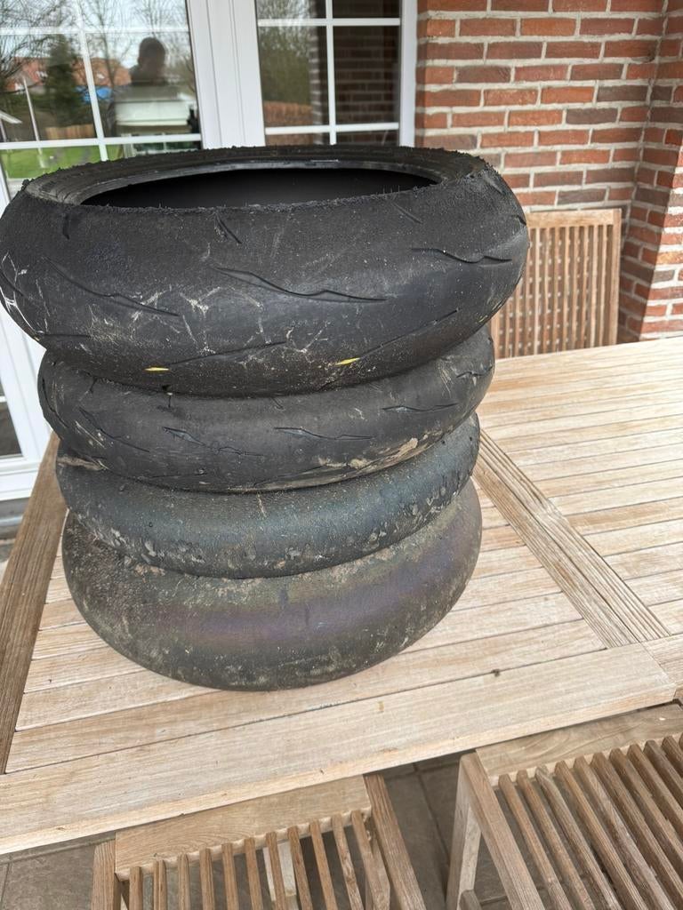 Metzler en bridgestone slicks & semi slicks, Motoren, Ophalen