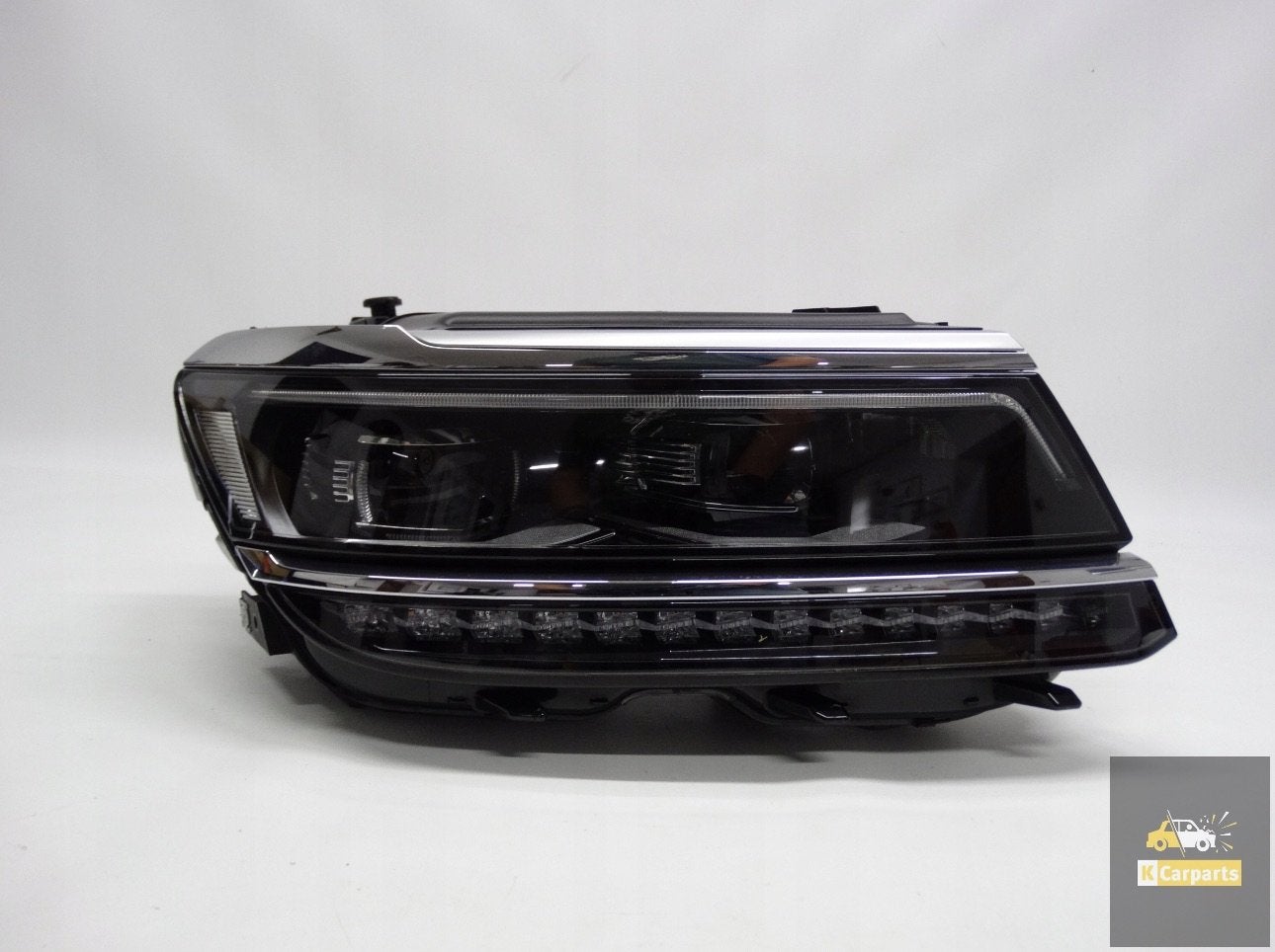 VW Tiguan II Allspace, cache lat ral droit, LED int grale 5N, Volkswagen, Volkswagen AG, Vw@volkswagen.de, Utilisé