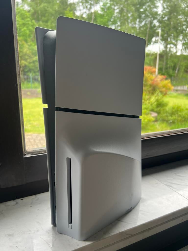 PS5 avec 2 manettes, Enlèvement ou Envoi, Comme neuf