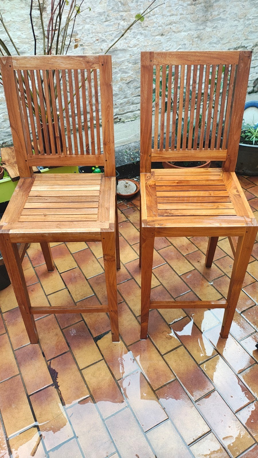 2 Superbes Chaises Hautes en teck, Enlèvement, Comme neuf, Bois, Empilable