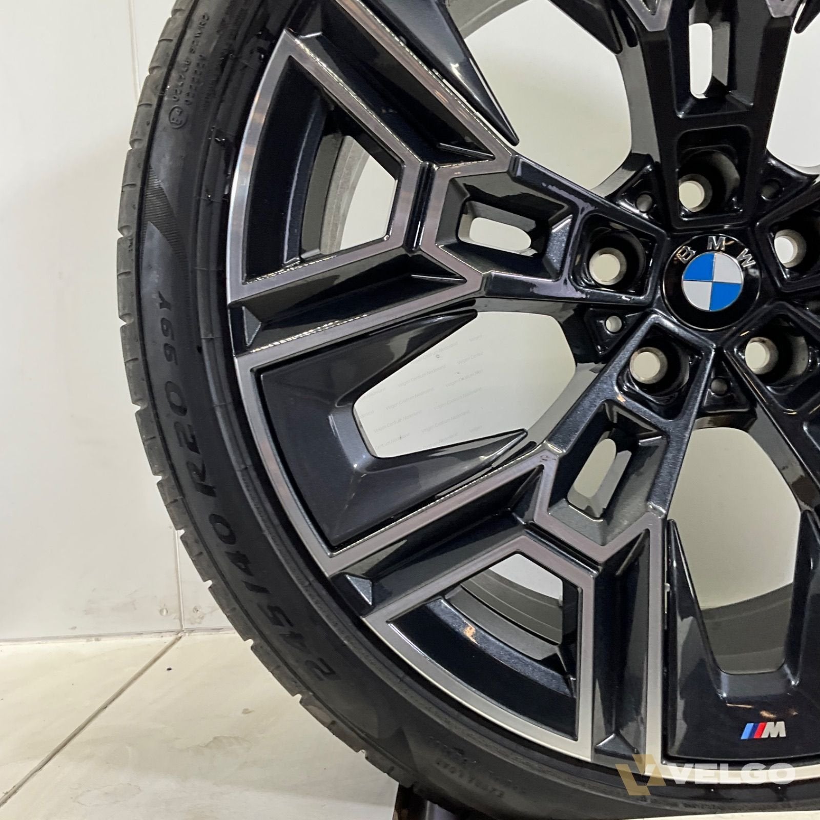 BMW 5 SERIE G60 G61 VELGEN + ZOMERBANDEN 20 INCH ORIG. 939M, -, -, Banden en Velgen, Ophalen of Verzenden