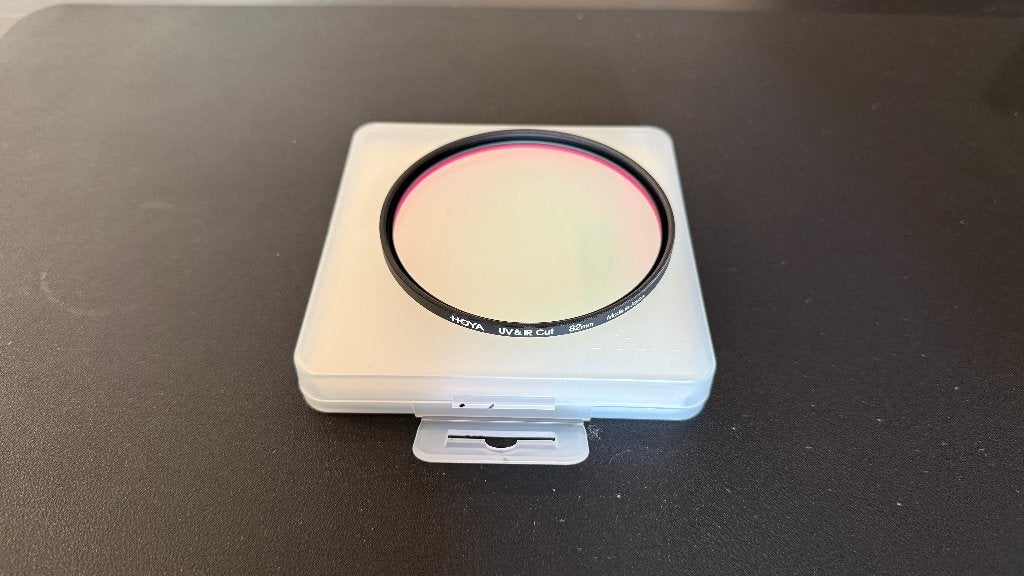 HOYA UV & IR Cut filter (82mm), TV, Hi-fi & Vidéo, Photo | Filtres, Neuf, Enlèvement ou Envoi, 80 mm ou plus, Filtre UV