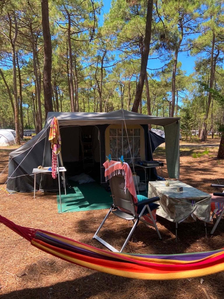 Camp Let Concorde, Caravanes & Camping, Jusqu'à 4, Présent, Beige, Enlèvement