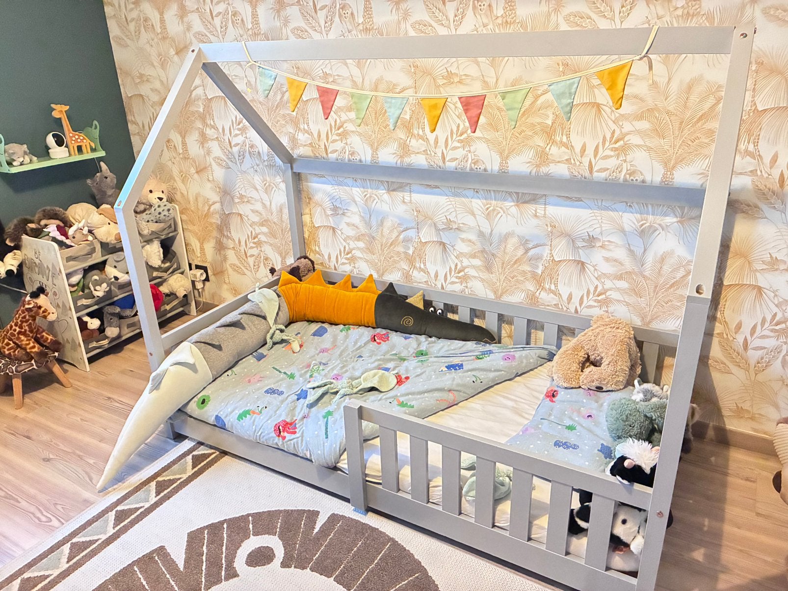 Kleuter bed huisje incl lattebodem, matras en donsdeken, Kinderen en Baby's, Ophalen, 70 tot 85 cm, 140 tot 160 cm, Zo goed als nieuw