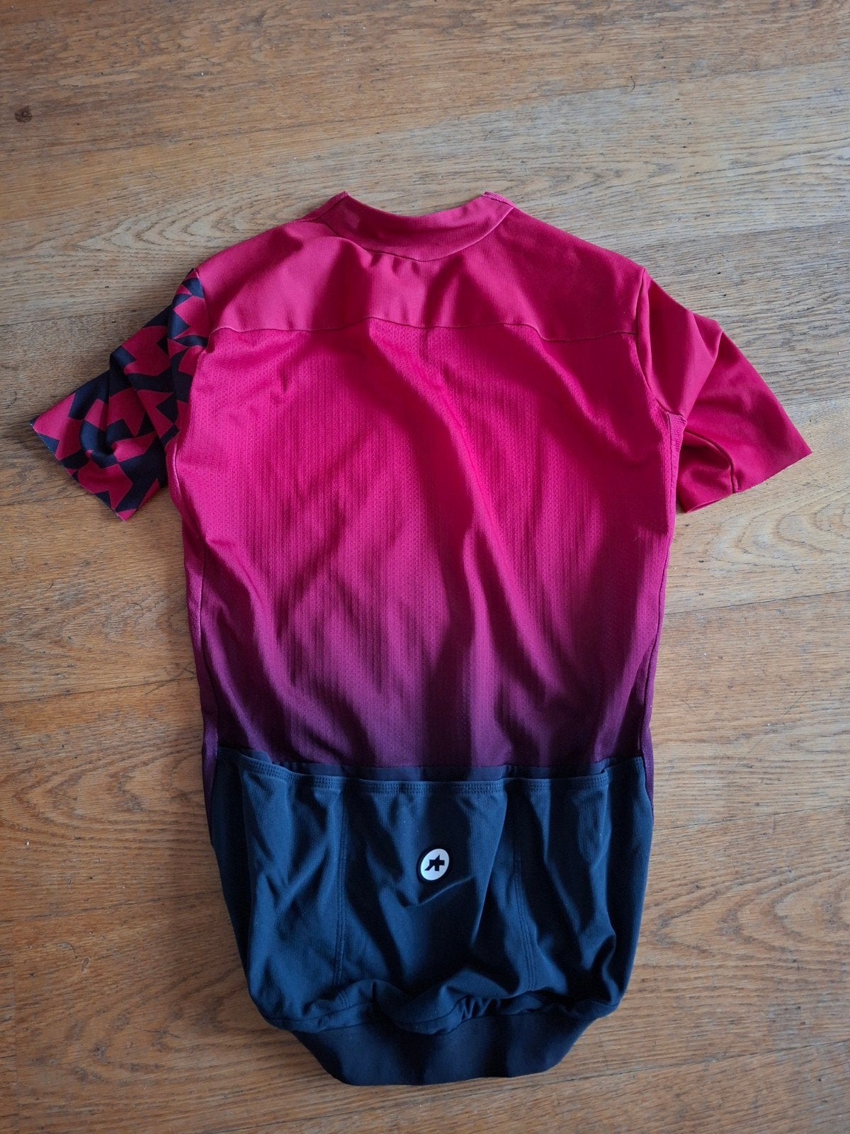 Chemise de vélo Assos Equipe RS M rouge, Vélos & Vélomoteurs, Envoi