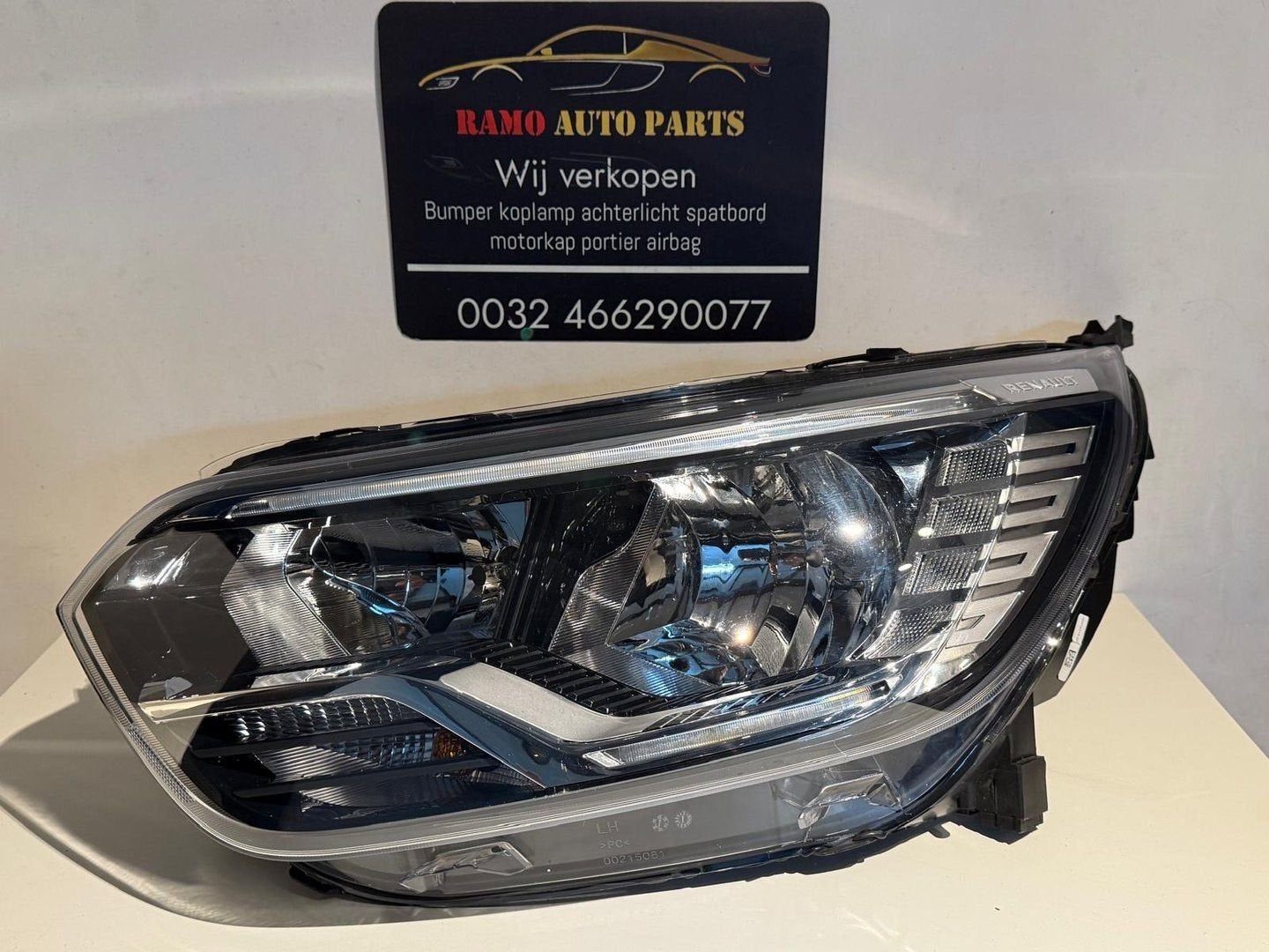 RENAULT EXPRESS KOPLAMP LINKS  ORIGINEEL 260600331, Gebruikt, -, Renault, -