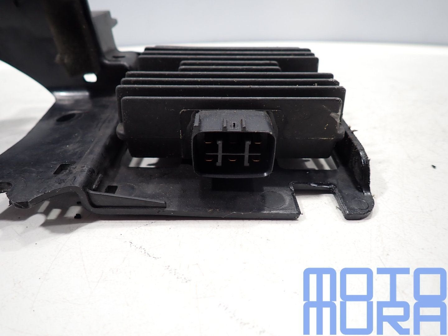 Régulateur de tension pour la Yamaha YZF-R6 2006-2007 RJ11 Y, -, Utilisé, -, -