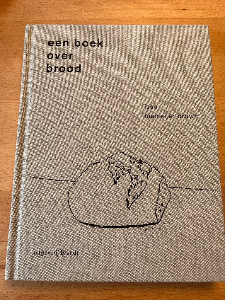 Een boek over brood - Issa Niemeijer-Brown, Boeken, Gelezen, Issa Niemeijer-Brown, Ophalen of Verzenden, Europa