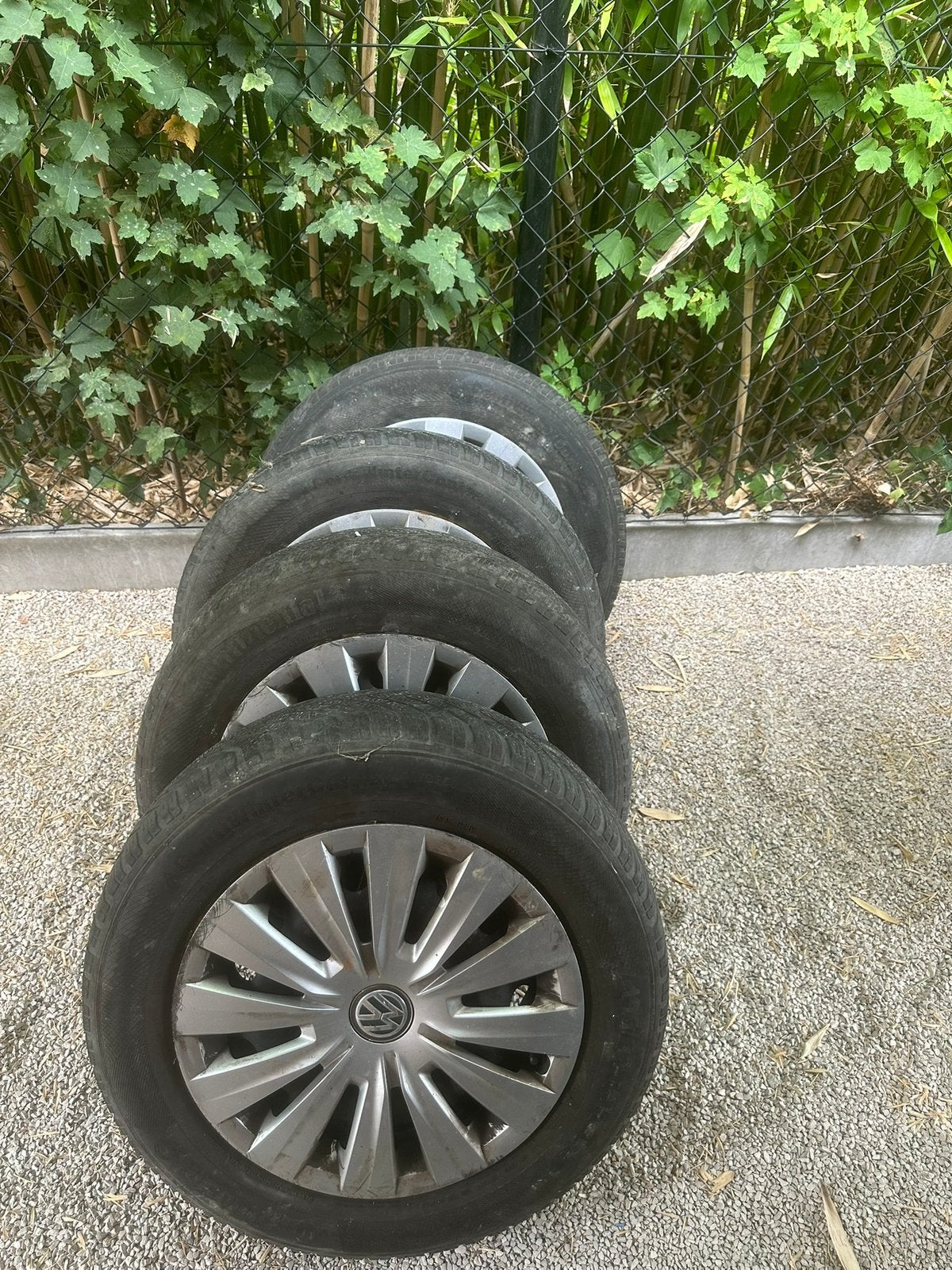 Set winterbanden inclusief lichtmetalen velg Volkswagen, Auto-onderdelen, Banden en Velgen, Ophalen, Gebruikt, 15 inch, Banden en Velgen