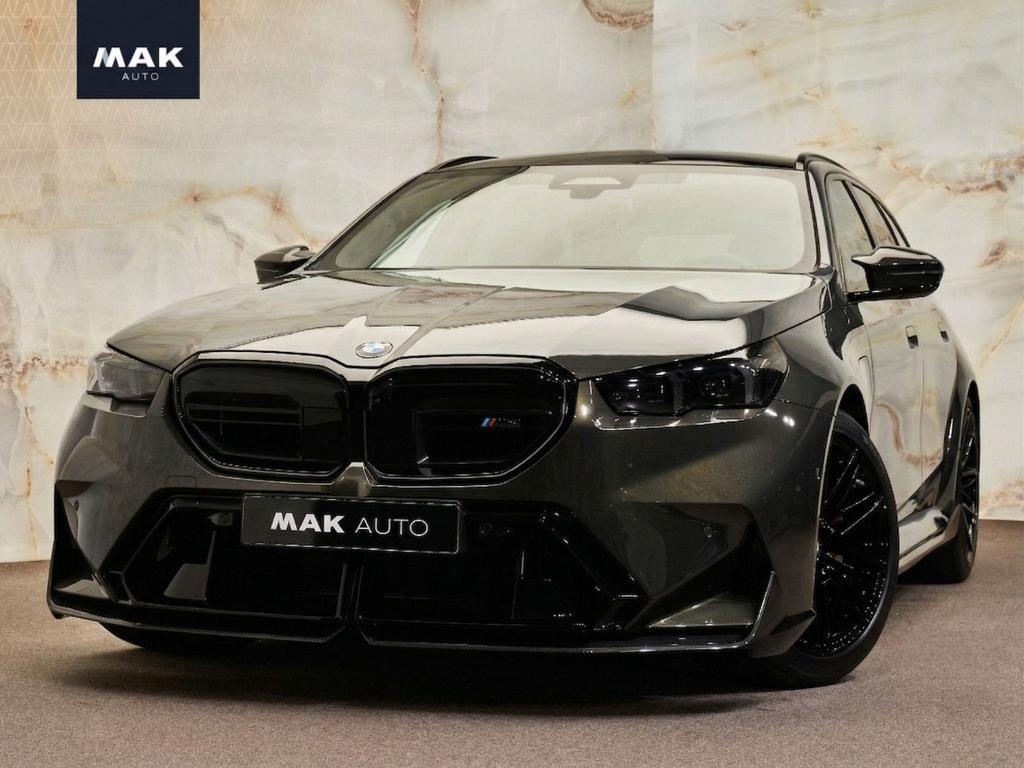 BMW M5 Touring V8 M Hybrid, Akrapovič, M Performance, Sonder, Auto's, BMW, Automaat, 107 g/km, Bedrijf, Break