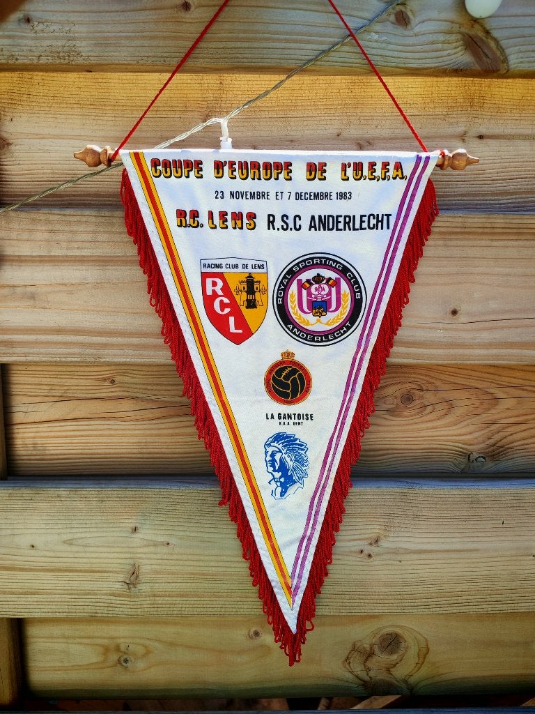 1983 rsc anderlecht racing club de lens grote vaandel, Ophalen of Verzenden, Vaantje of Sjaal