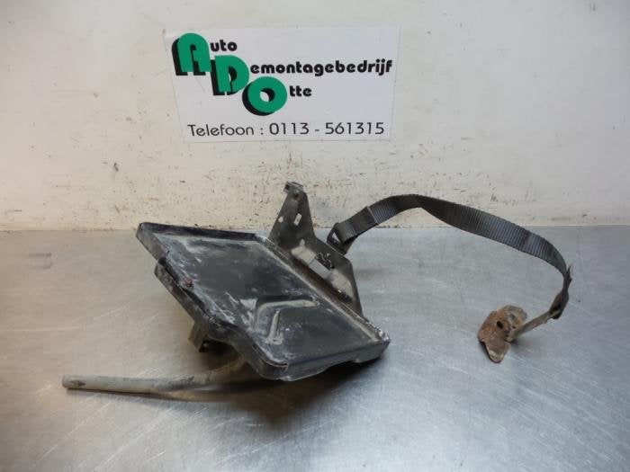 Boîtier de batterie d'un Ford KA (KA 10-), -, -, -, Enlèvement ou Envoi
