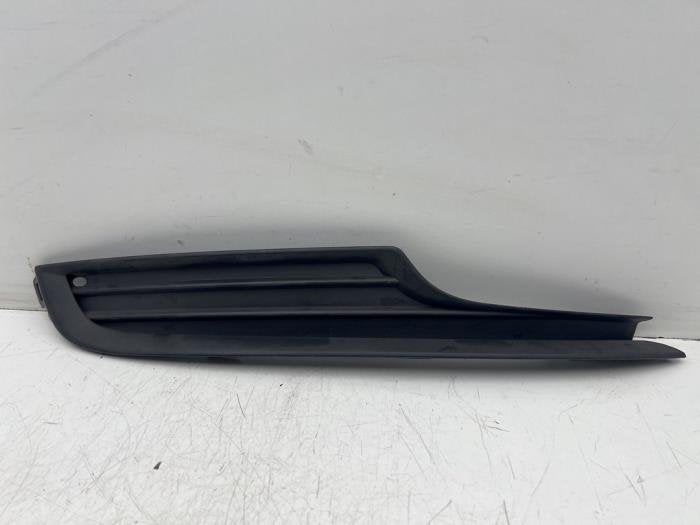 Pare-chocs grille d'un Volkswagen Golf, Volkswagen, -, 3 mois de garantie, Utilisé