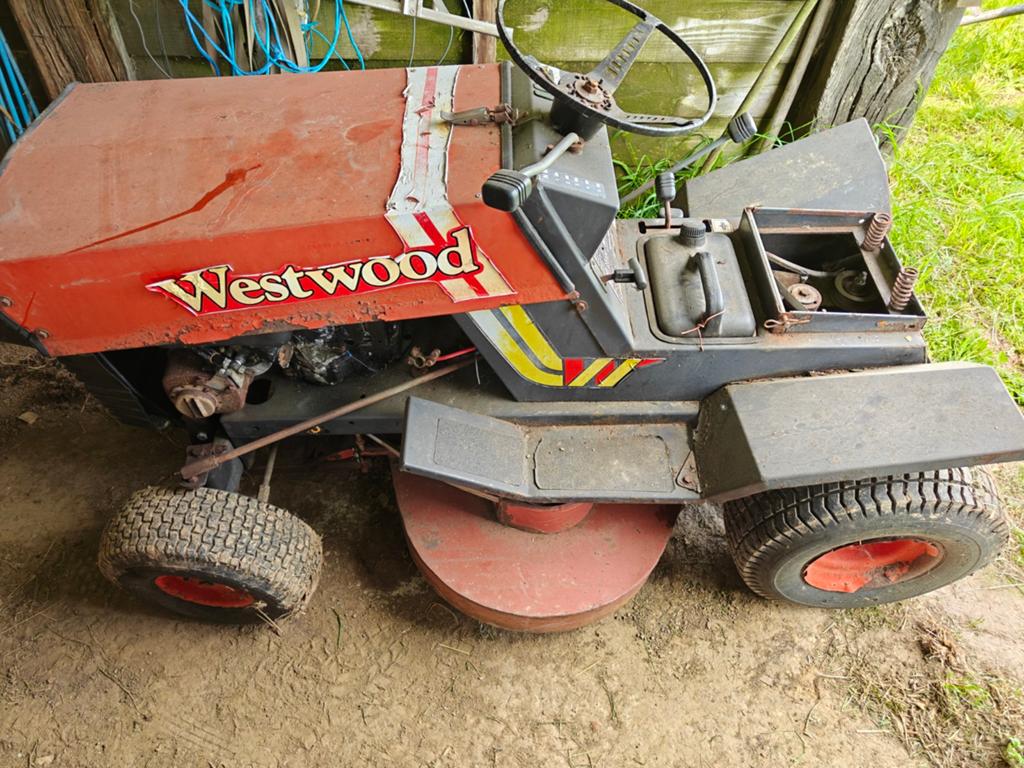Westwood zitmaaier, Ophalen