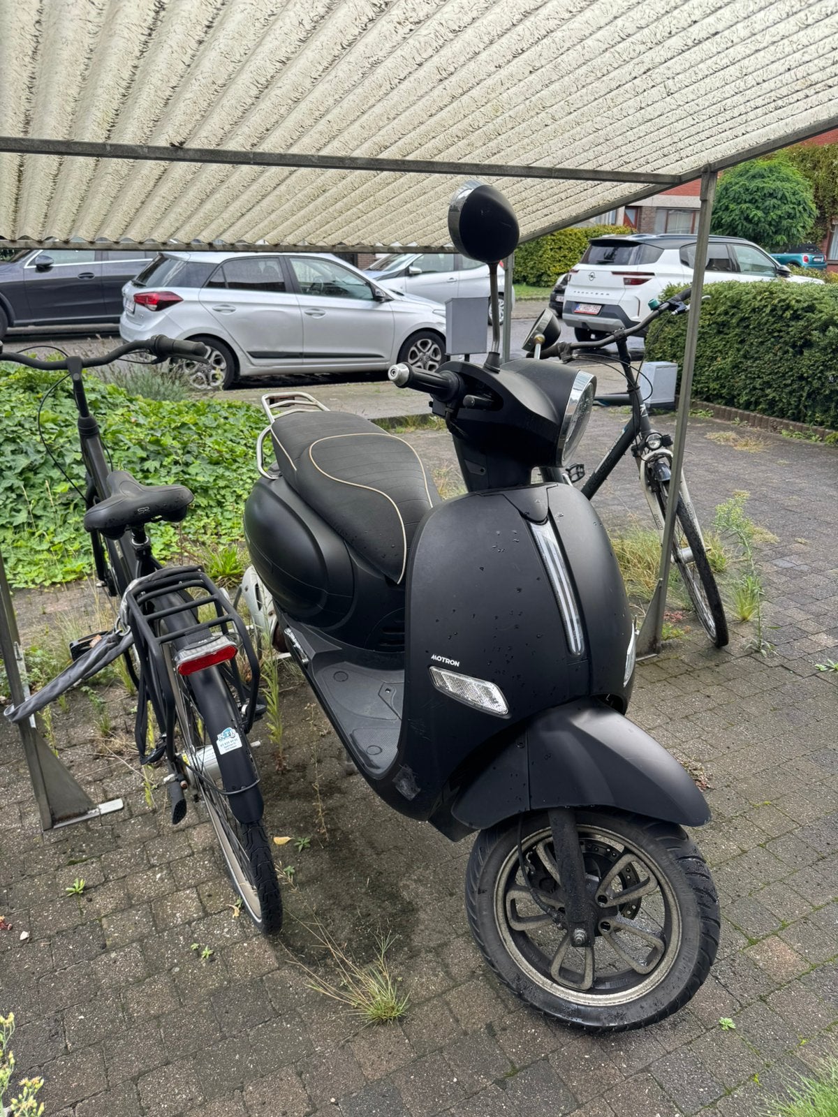 B klasse scooter, Enlèvement, Comme neuf
