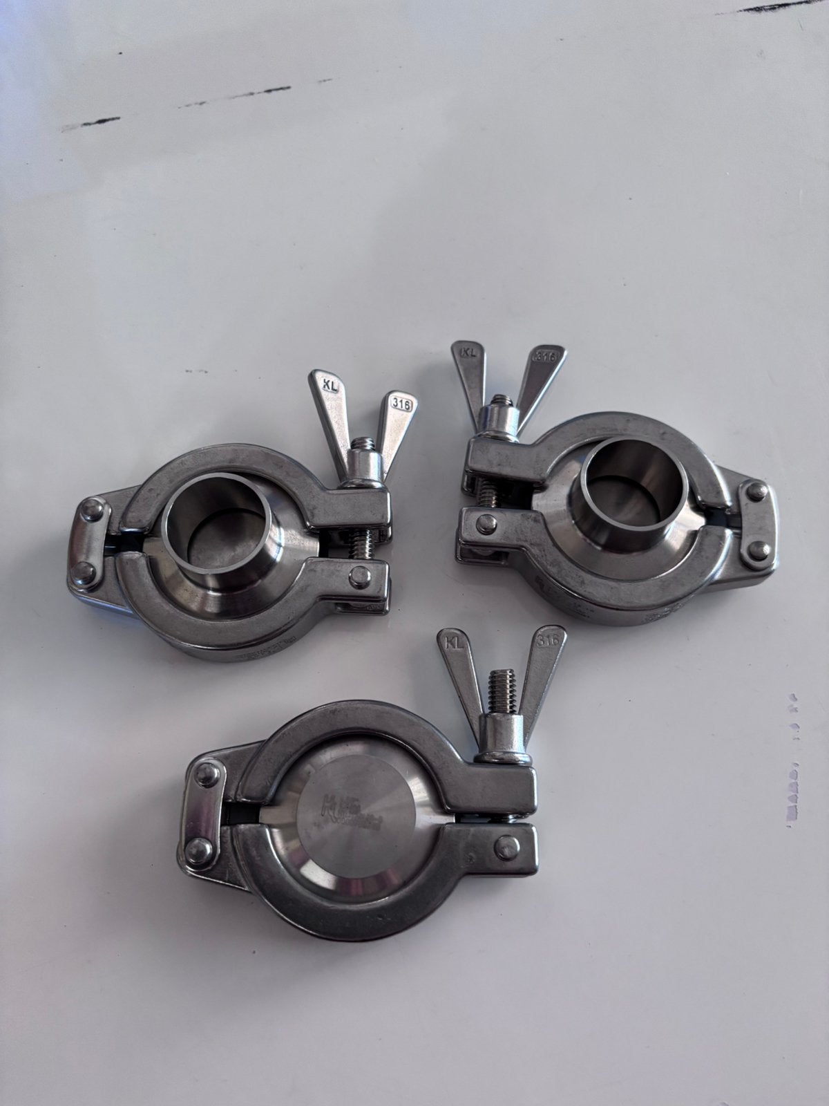 3 RVS Tri-Clamp koppelingen + blindkap – 316 RVS, Bricolage & Construction, Quincaillerie & Fixations, Enlèvement, Comme neuf