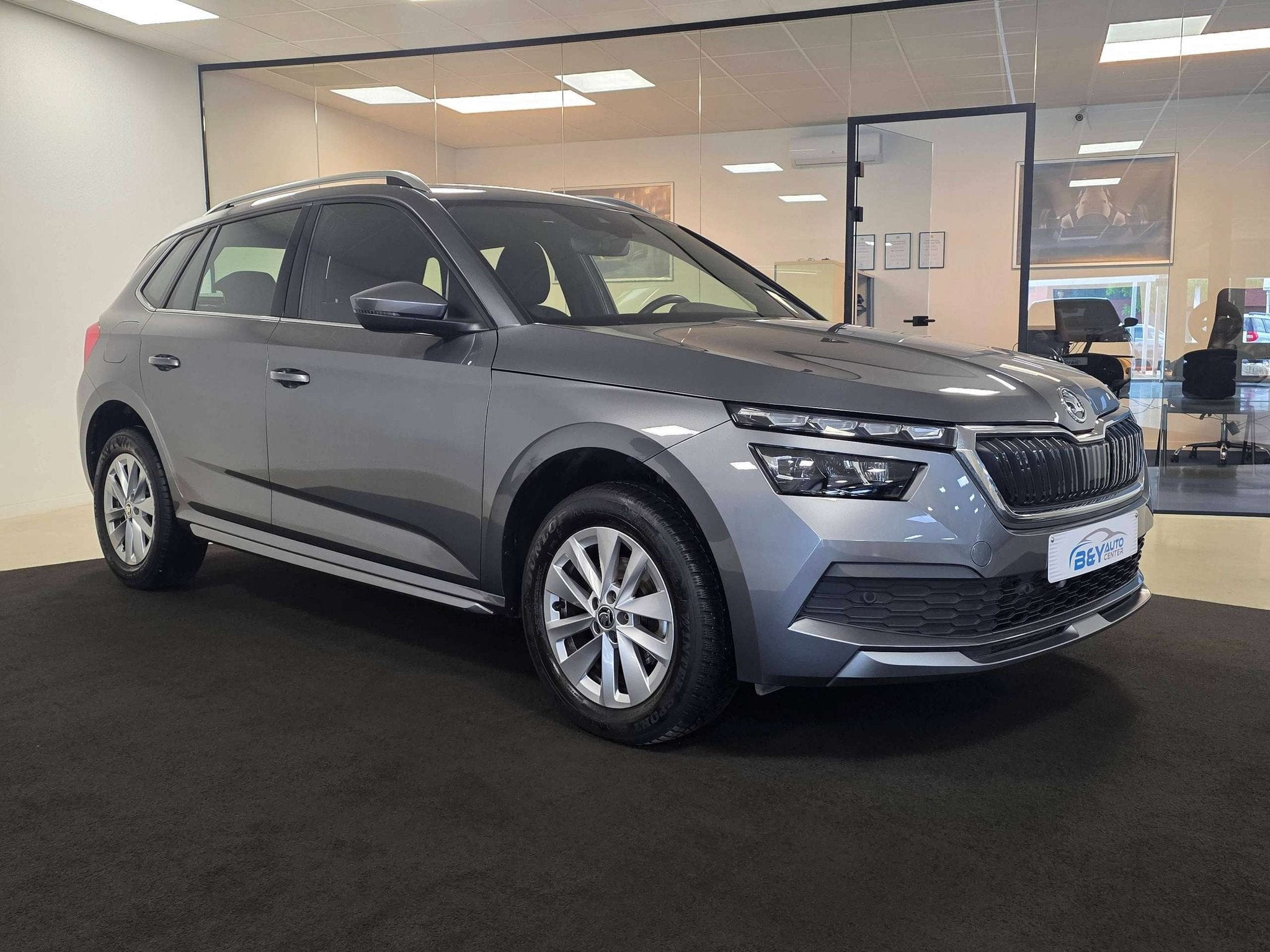 Skoda Kamiq 1.5 TSI Ambition DSG / Automaat / Carplay / Line, Stof, 4 cilinders, Bedrijf, 5 zetels