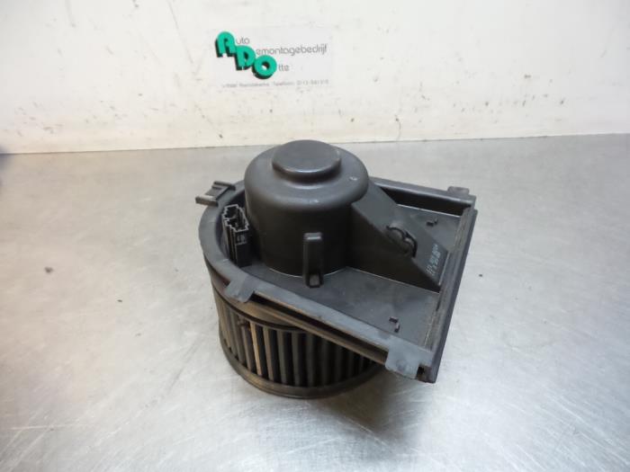 Kachel Ventilatiemotor van een Volkswagen Lupo (Lupo 98-), Auto-onderdelen, Overige Auto-onderdelen, Volkswagen, Gebruikt, 3 maanden garantie