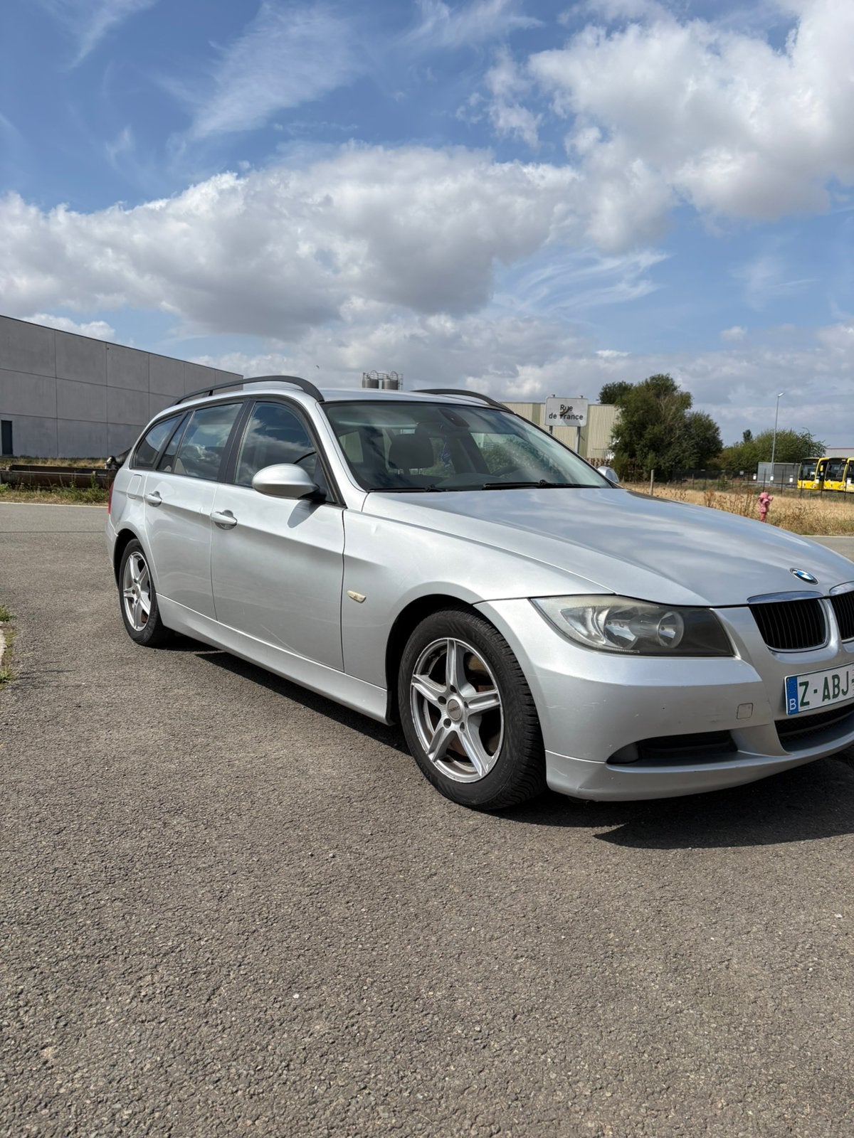 Bmw 318d, Enlèvement, BMW