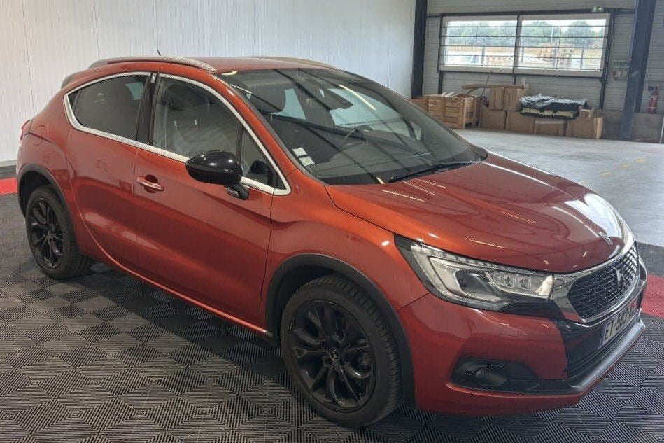 DS4 THP 165 Automaat - 76.000km - CT FR 2028 OK, Autos, Citroën, Rouge, Achat, Euro 6, Entreprise