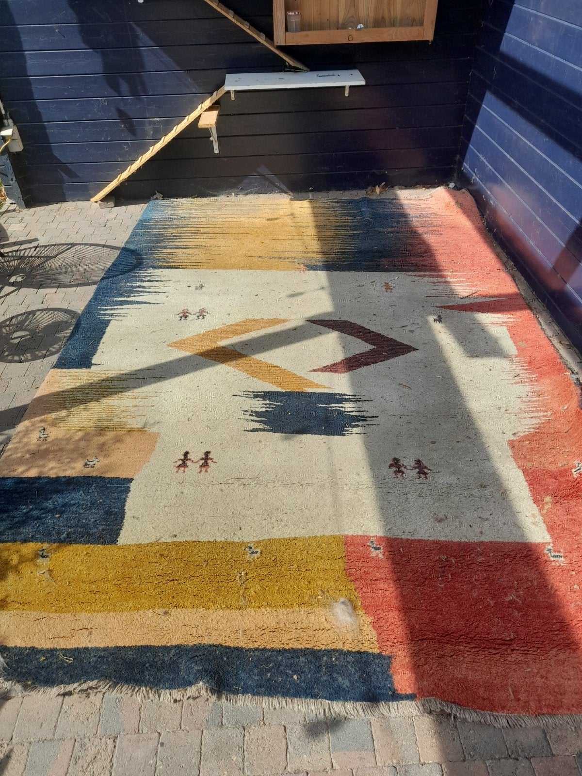 Handgemaakte mat/tapijt/vloerkleed (midcentury modern), Huis en Inrichting, Ophalen, Gebruikt, Beige, 200 cm of meer