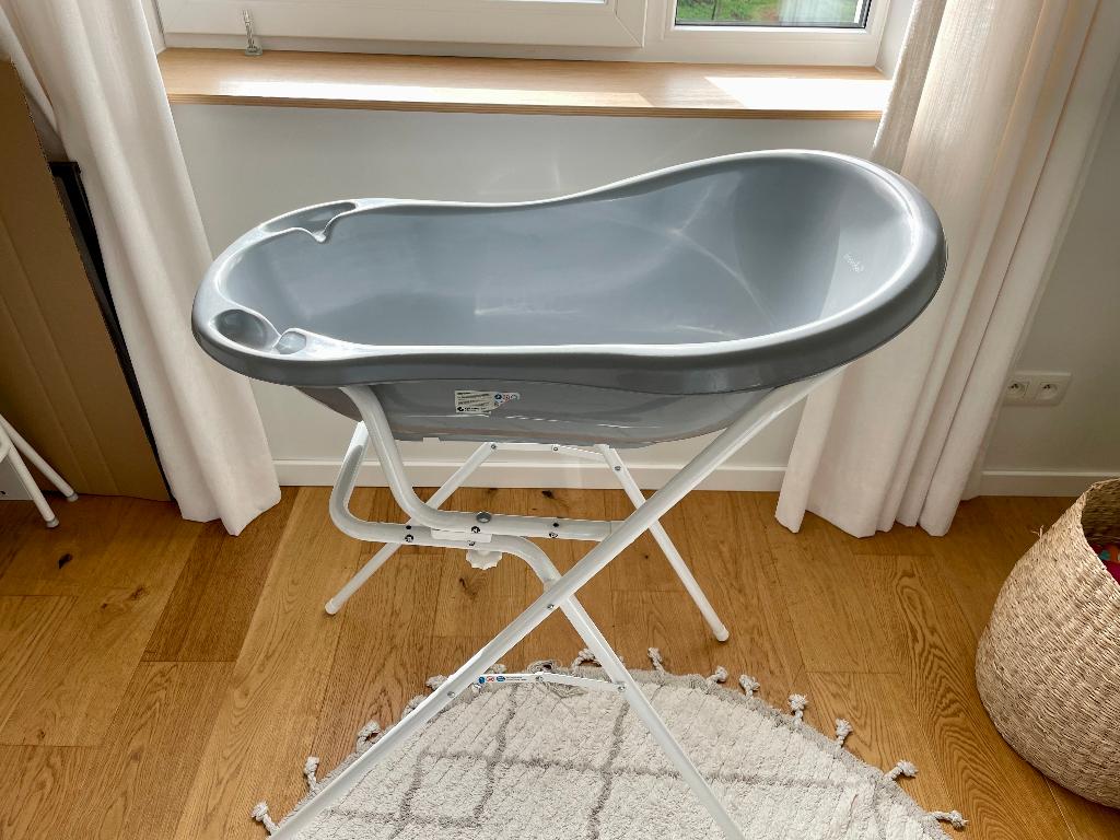 Baignoire bébé Dreambee avec pied, Enfants & Bébés, Autres marques, Enlèvement, Utilisé, Standard
