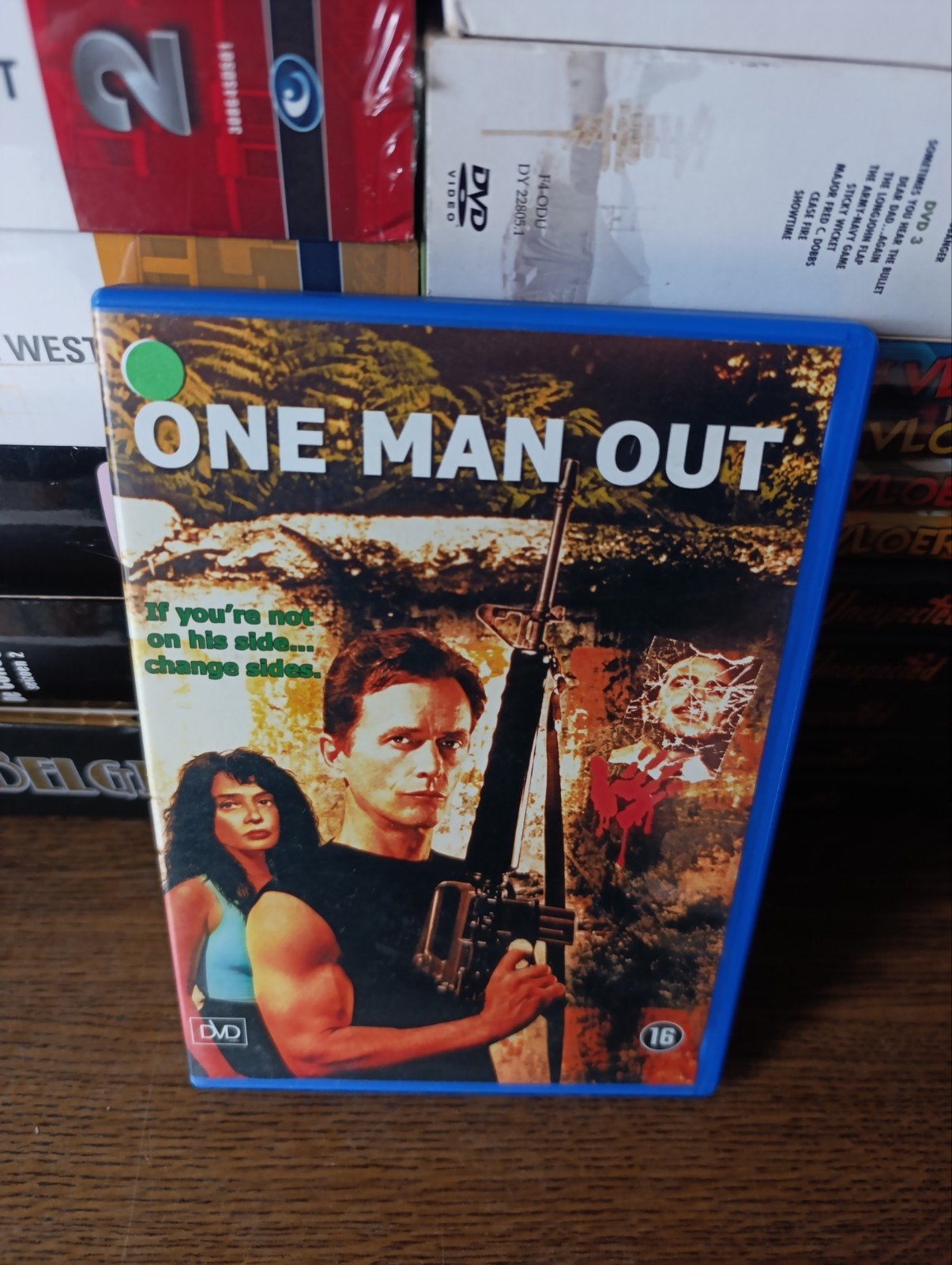 dvd One man out, Ophalen of Verzenden