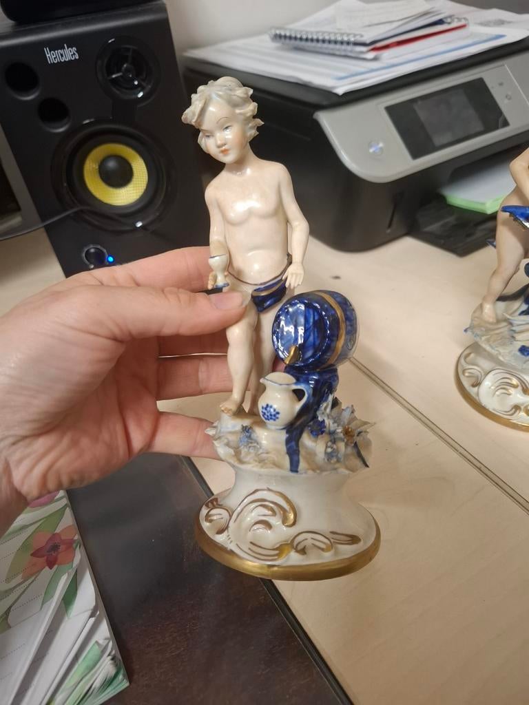Capodimonte porseleinen beeldje, Enlèvement ou Envoi