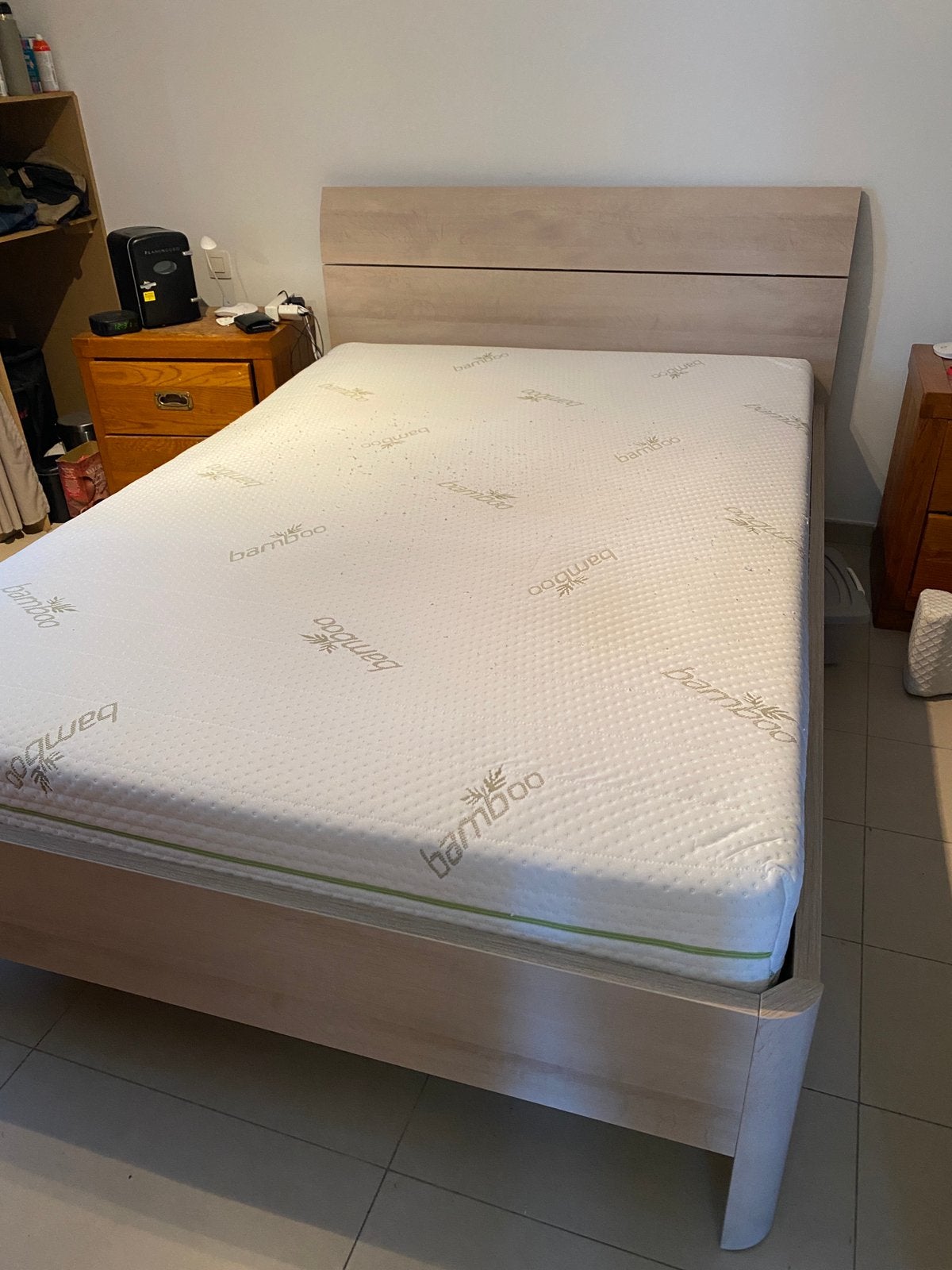 Lit neuf complet avec sommier et matelas, Enlèvement, Comme neuf