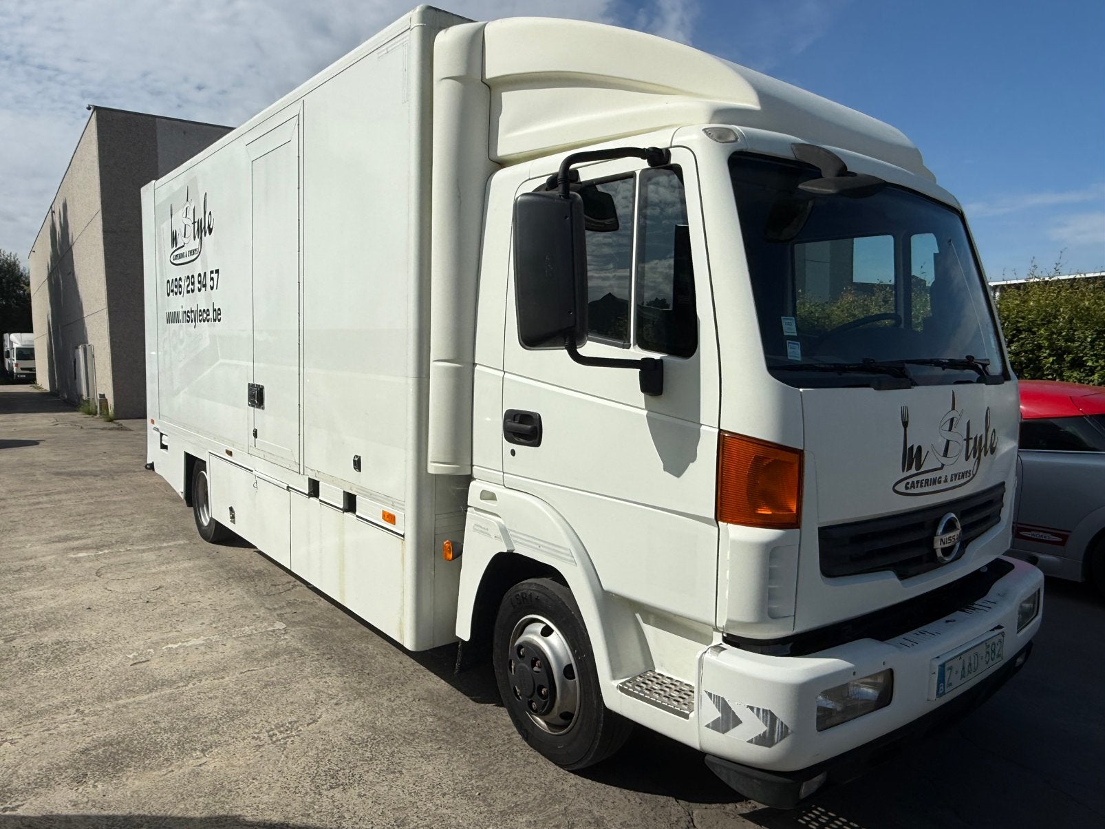Nissan Atleon camion 8t avec 77000 km! Euro5 déménagement!, Autos, Camions, Entreprise, Achat, Euro 5
