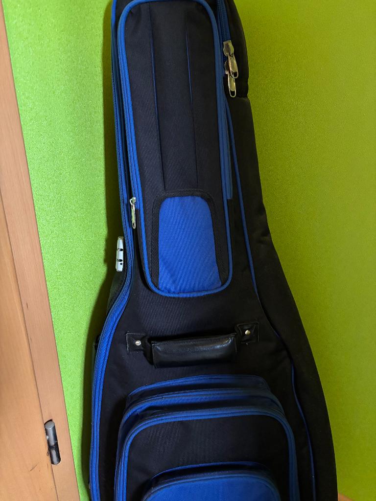 Guitare Classique avec Housse à vendre, Musique & Instruments, Enlèvement, Comme neuf, Guitare classique ou espagnole, Avec valise