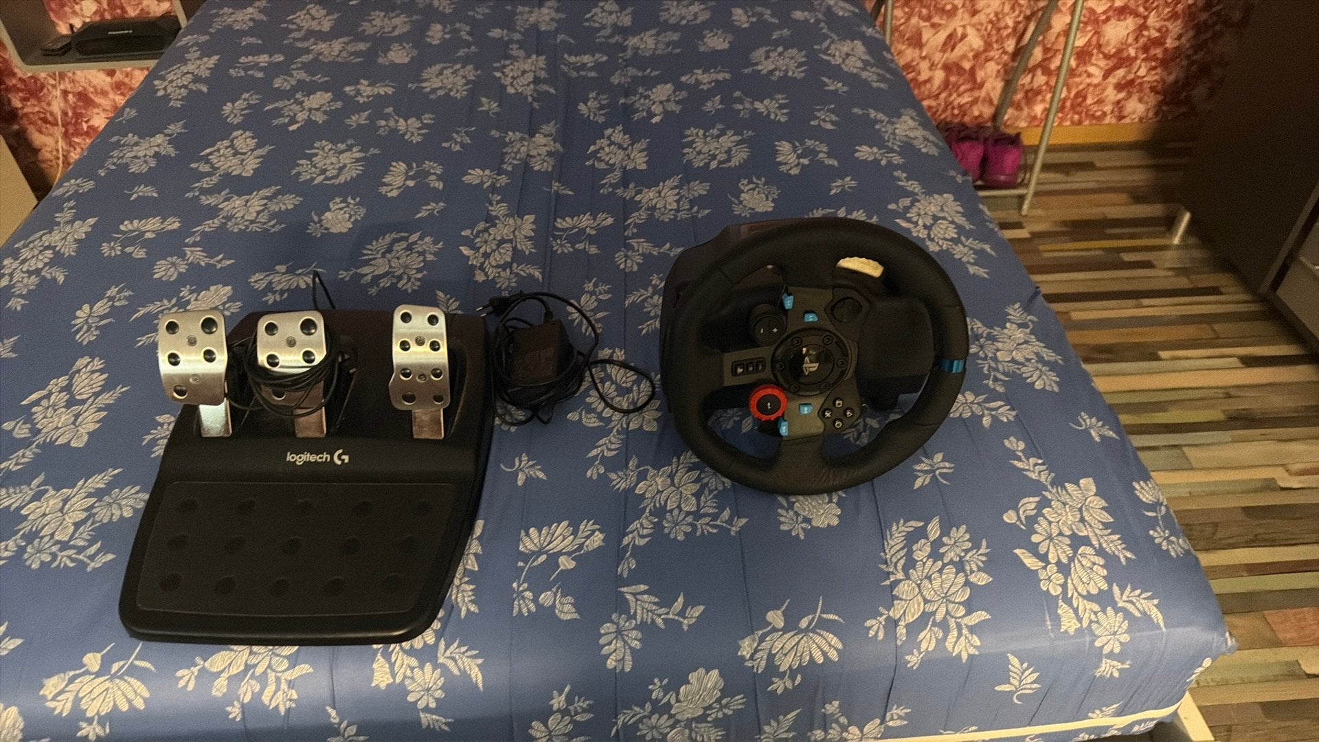 PlayStation stuur met pedalen, Games en Spelcomputers, Ophalen, Online, 1 speler, Racen en Vliegen