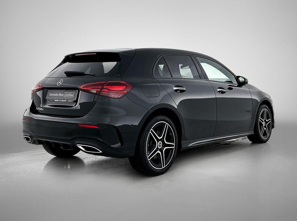 Mercedes-Benz A-Klasse 250 e Hatchback AMG Line, Autos, Achat, 139 g/km, Euro 6, Entreprise