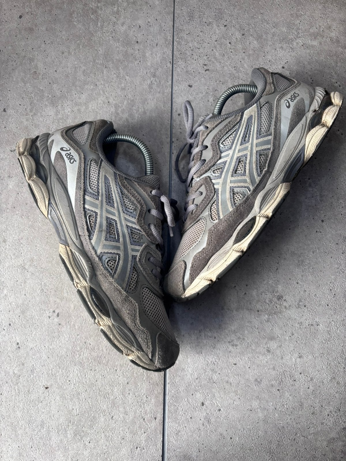 Asics Gel-Nyc Grey 41.5, Kleding | Heren, Schoenen, Zo goed als nieuw, Sneakers, Overige kleuren, Ophalen of Verzenden