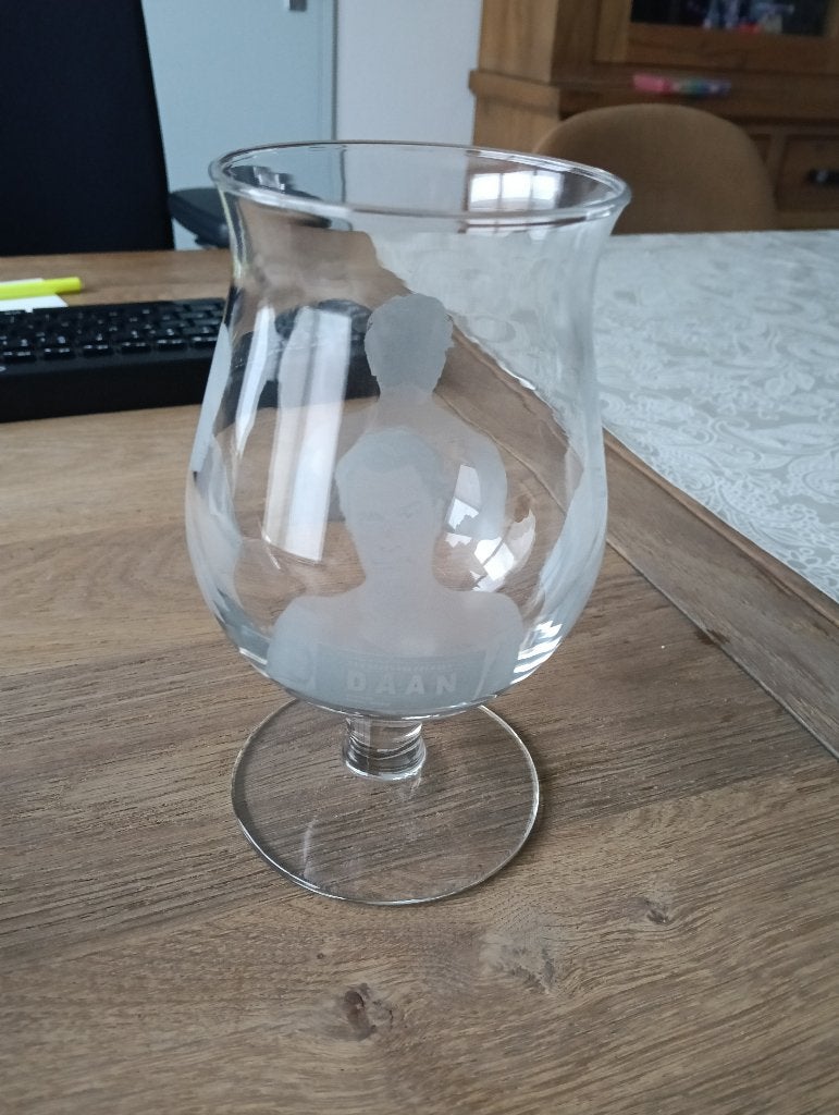 Duvel glas Daan ( wit mat ), Verzamelen, Ophalen of Verzenden, Zo goed als nieuw, Bierglas