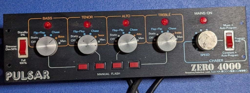 Processeur d'éclairage Pulsar Zero 4000, Musique & Instruments, Lumières & Lasers, Utilisé, Lumières, Commande sonore, Couleur