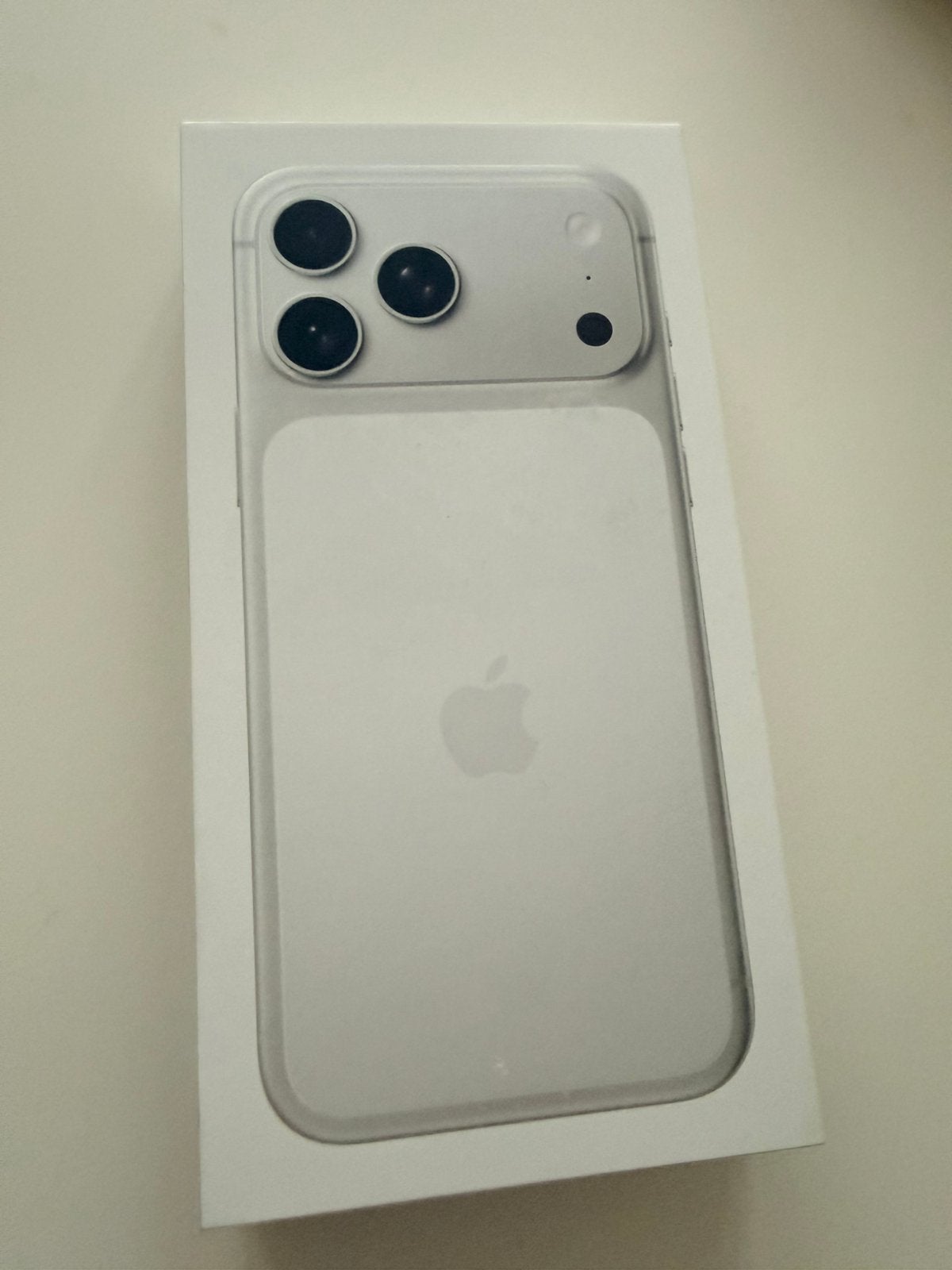 Iphone 17 pro max 512 Silver neuf ,emballé 2 ans garantie, Ophalen, 512 GB, Overige modellen, Nieuw