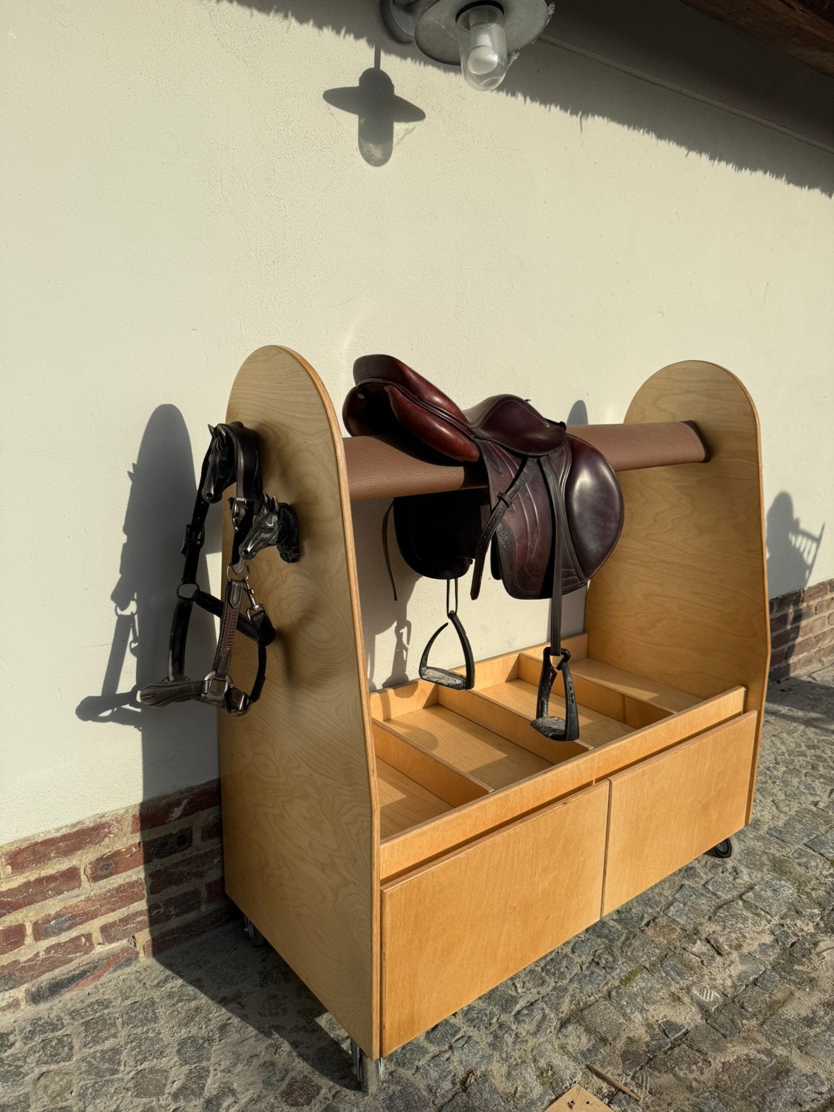 Zadelkast op wieltjes, Enlèvement, Comme neuf