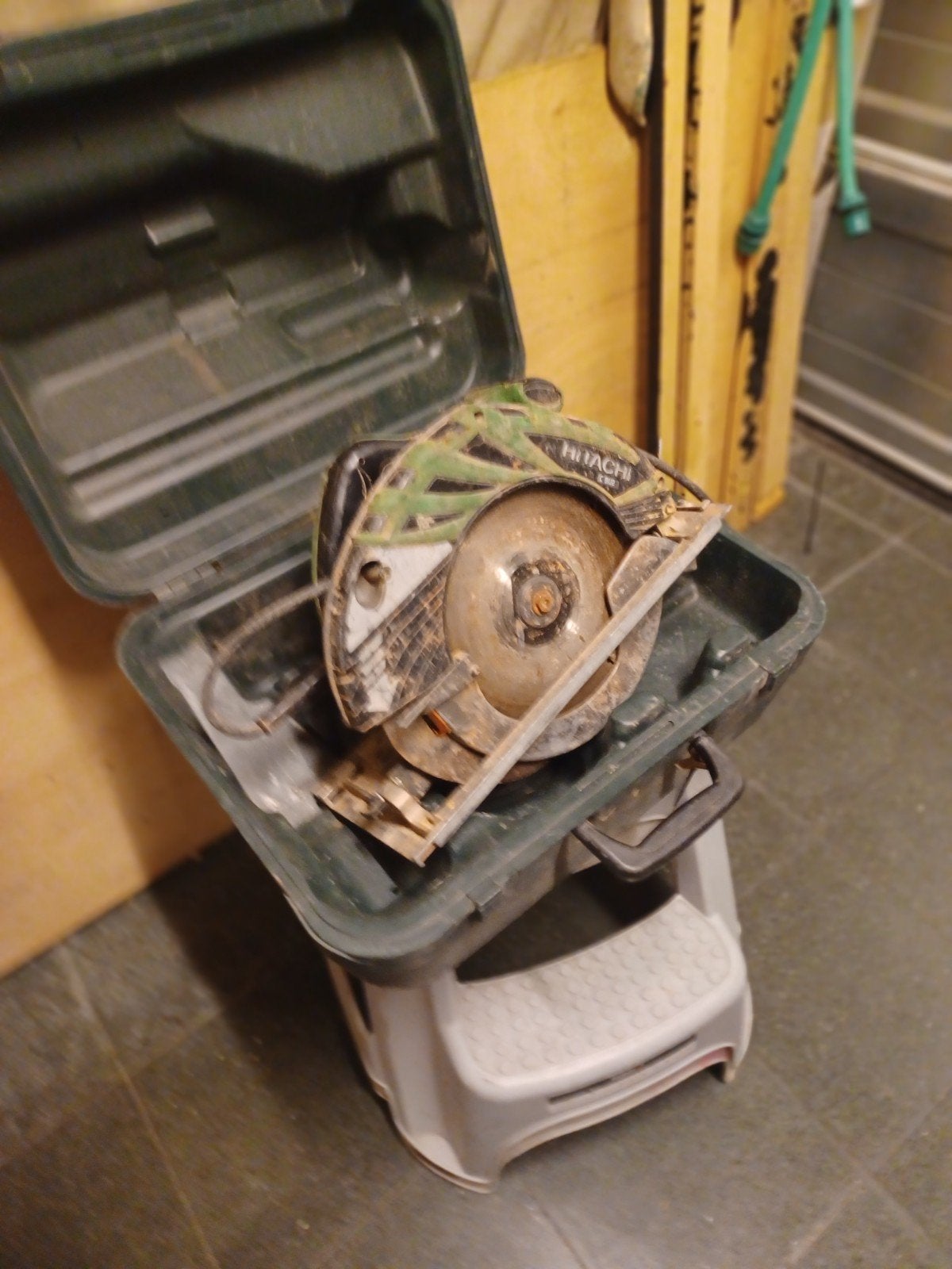 cirkelzaag Hikoki C9U2 prof 2000watt widiazaagblad 23.5 p40e, Doe-het-zelf en Bouw, Ophalen, Cirkelzaag