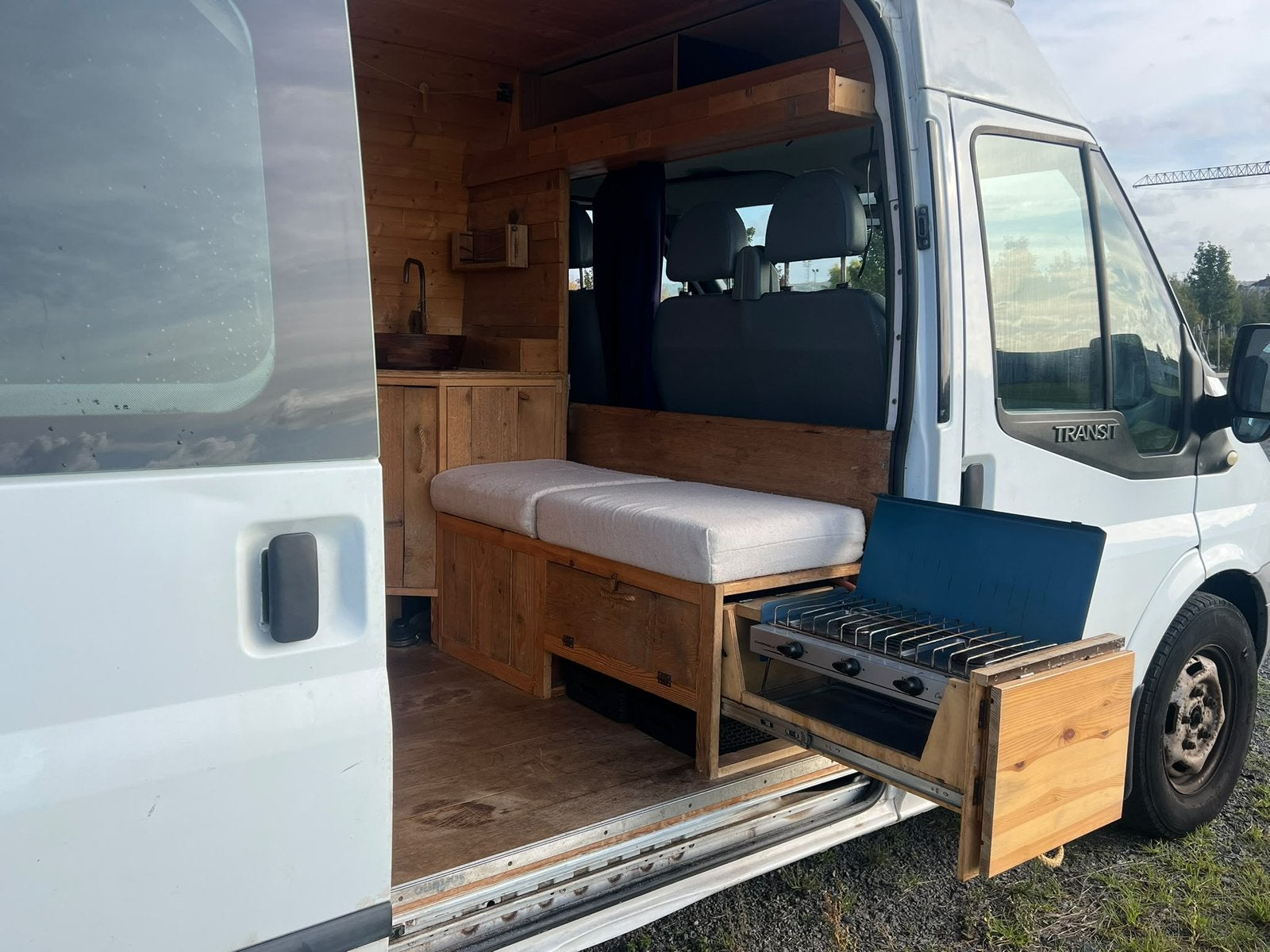 Ford Transit - omgebouwde camper- lichte vracht, Caravans en Kamperen, Buscamper of Camperbus, Ford, Tot en met 2, Koelkast