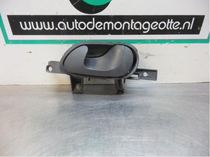 Poignée portière 2portes droite d'un Peugeot Expert (Exper, -, Utilisé, -, Peugeot