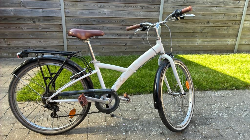 24 inch meisjes fiets te koop, Fietsen en Brommers, Fietsen | Meisjes, Ophalen, Zo goed als nieuw, 24 inch, Versnellingen