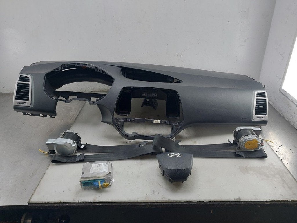 AIRBAG SET + DASHBOARD Hyundai i20 (01-2008/12-2015), Auto-onderdelen, Hyundai Motor Deutschland GmbH, Gebruikt, Kaiserleipromenade 5
63067  Offenbach am Main, DE
