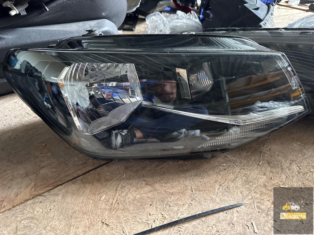 Koplamp Volkswagen Caddy Halogeen 2K1941016A Rechts, Info@fabrikant.eu, Fabrikant BV, Gebruikt, Fabrikantstraat 1
1000 AA  Amsterdam, NL