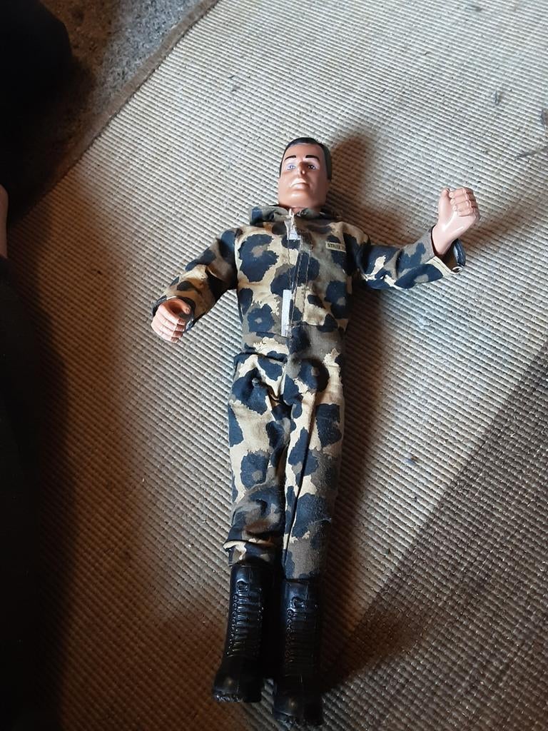 Action man, Ophalen