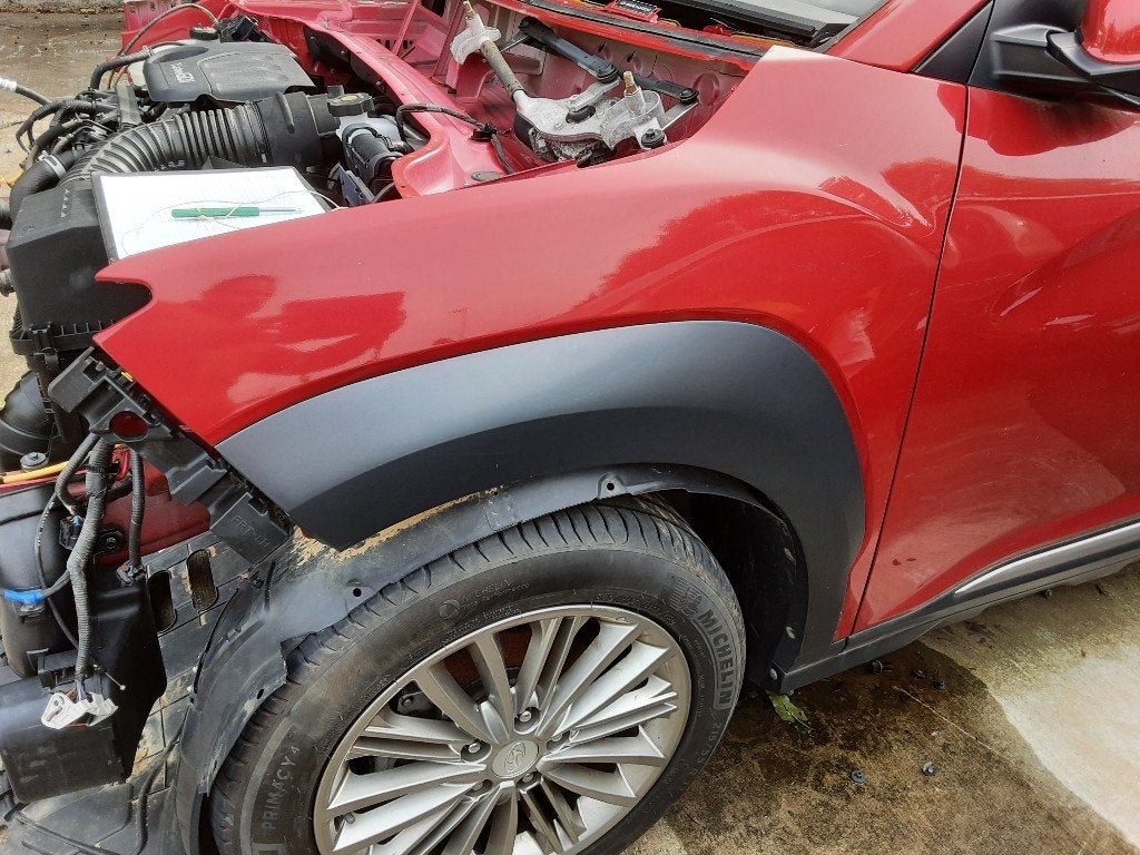 AILE AVANT GAUCHE Hyundai Kona (OS) (01-2017/04-2023), Hyundai Motor Deutschland GmbH, Garde-boue, Kaiserleipromenade 5
63067  Offenbach am Main, DE