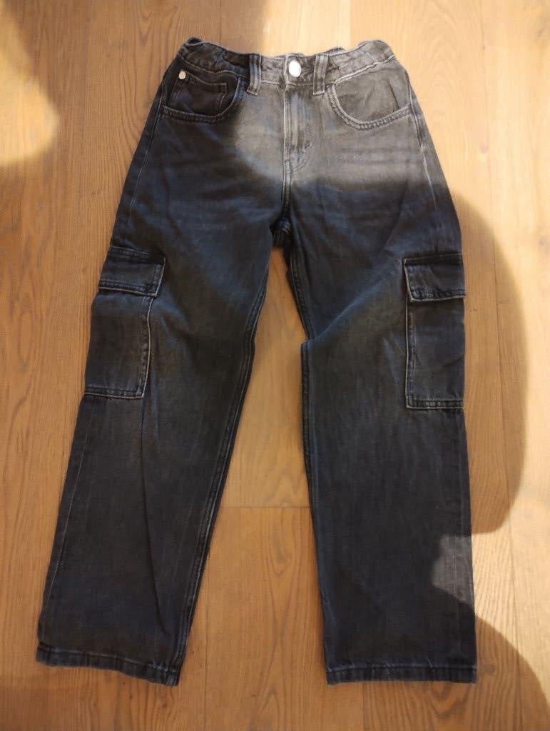 Zwarte jeans baggy met zakken maat 140, Kinderen en Baby's, Kinderkleding | Maat 140, Ophalen, Zo goed als nieuw, Jongen, Broek